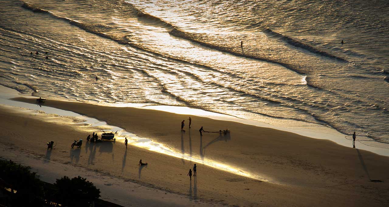 Sunrise-on-beaches-in-Vung-Tau