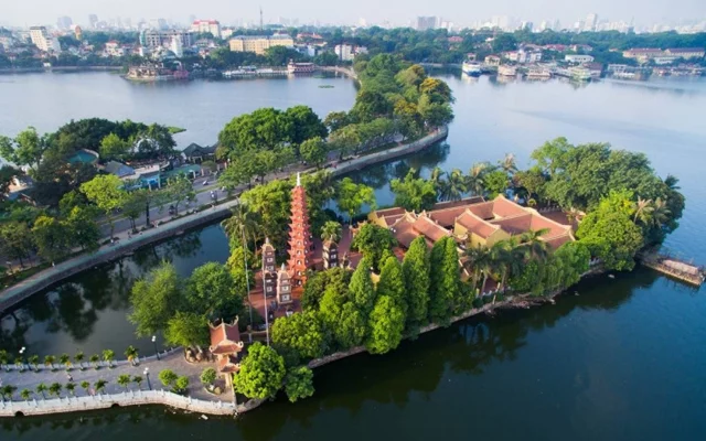 Tran Quoc pagoda in Hanoi