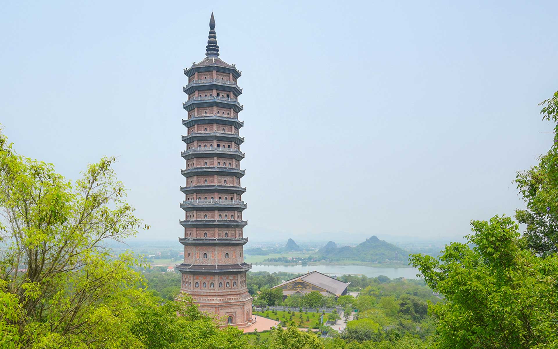 Bao Thap Tower
