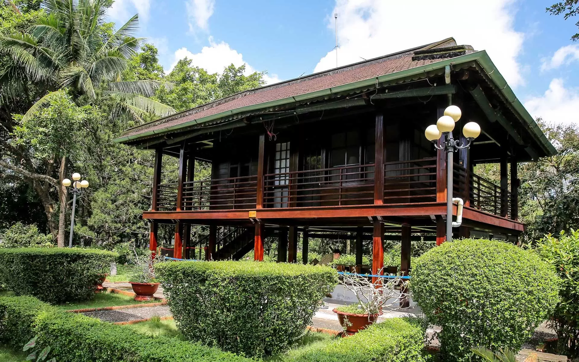 ho chi minh stilt house