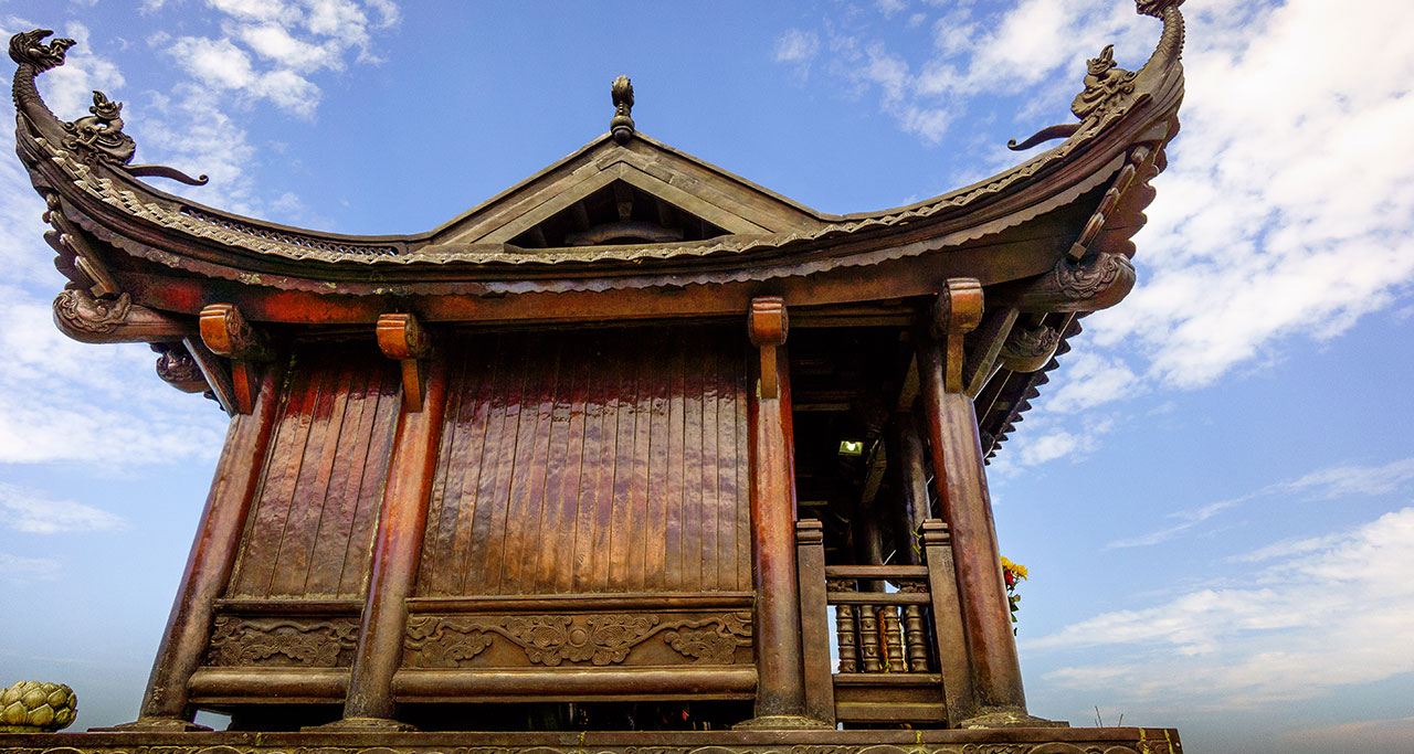 Visit-Yen-Tu-Pagoda-13