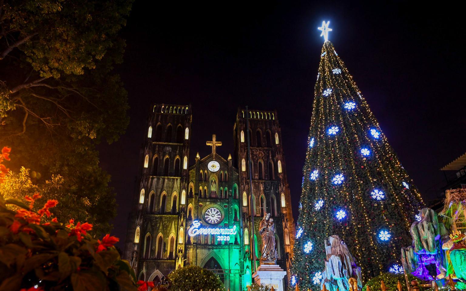Best Places to Spend Your Christmas in Hanoi [Updated 2024 ]