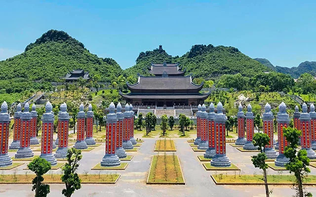 Tam Chuc Pagoda