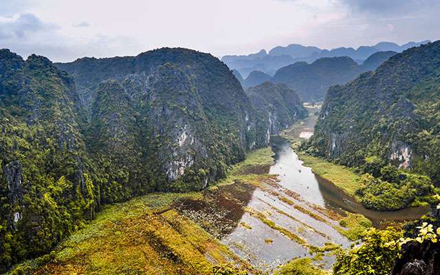 Explore Ninh Binh: Hoa Lu, Mua Cave & Tam Coc