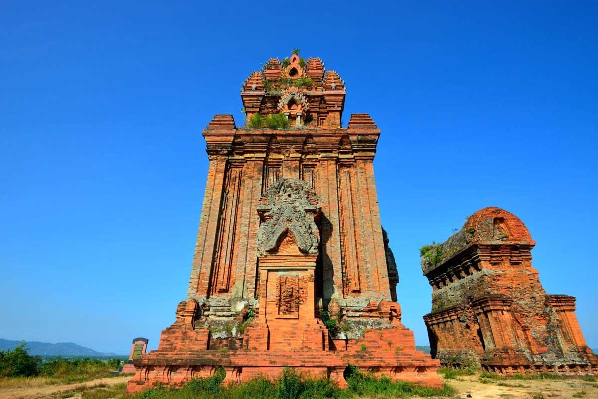 Binh Dinh Tourism A Guide to the Land of Cham Culture and Beaches