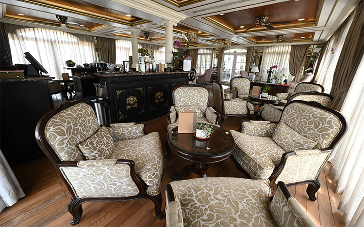 RV-Mekong-Princess-ramvong-lounge-2