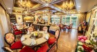 RV-Mekong-Princess-restaurant