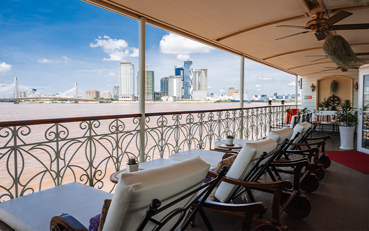 RV-Mekong-Princess-sundeck-1
