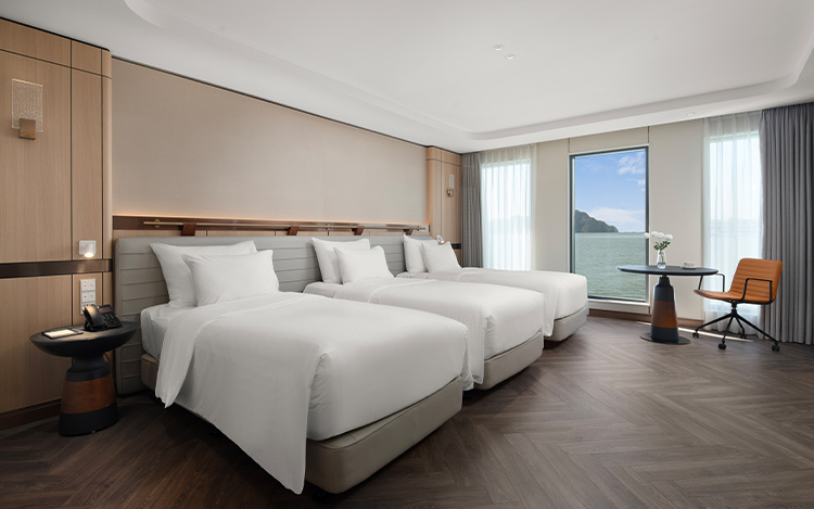 Ocean Suite (Triple)