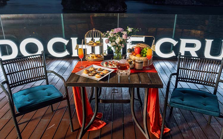 Indochine-cruise-life-on-cruise
