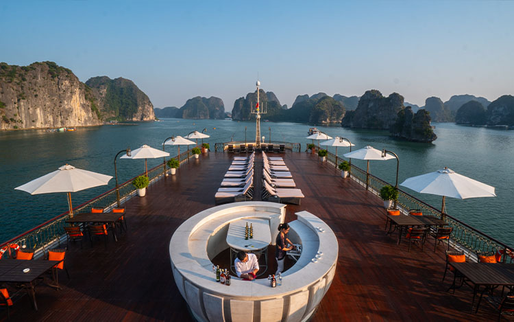 Indochine-cruise-sundeck