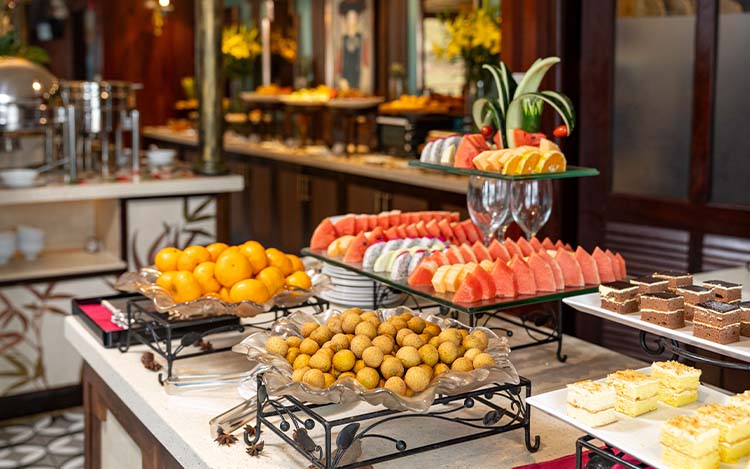 indochine-cruise-food