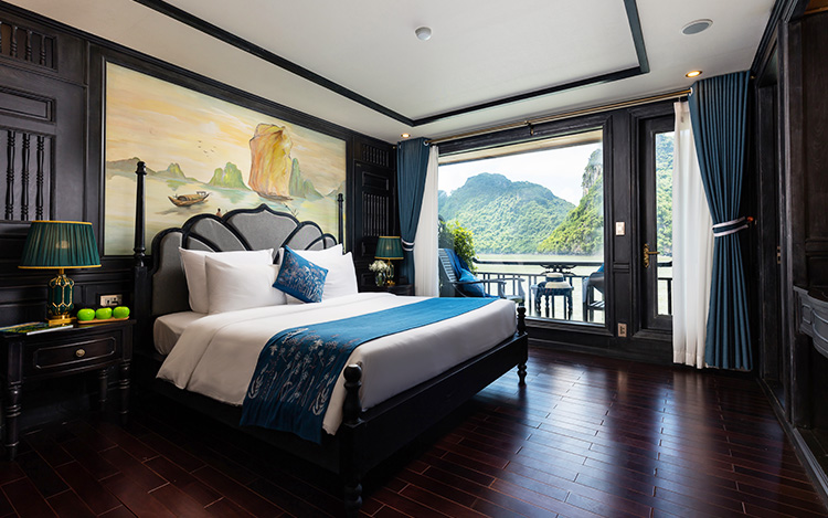 Bai Tu Long Suite