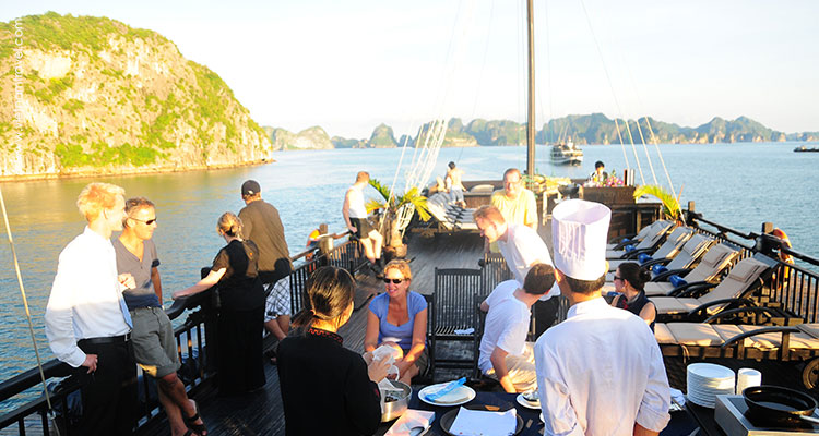 Vietnam-Halong-22