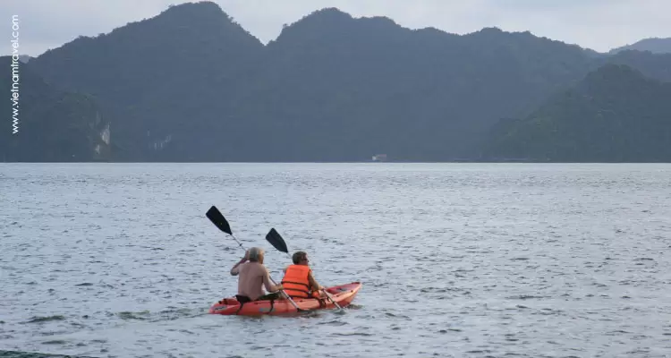 Vietnam-Halong-35