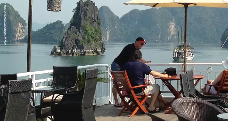 Vietnam-Halong-42