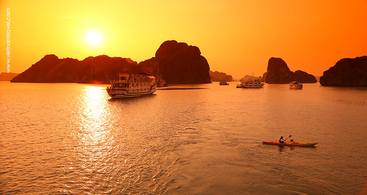 Kayaking under the sunset 