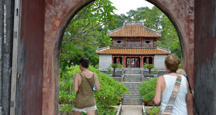 Vietnam-Hue-22