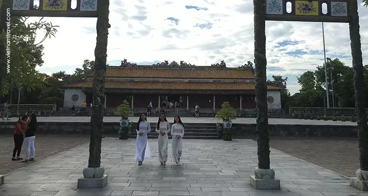 Vietnam-Hue-9