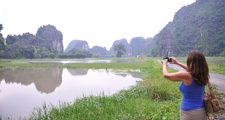 Day 3: Hanoi – Ninh Binh – Bai Dinh & Trang An.